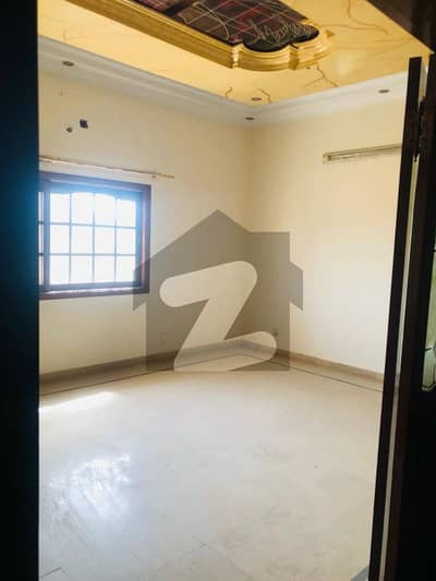 House Available 240 Square Yard At Gulshan E Maymar