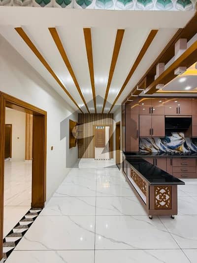 in Gulberg Green islamabad 7marla brand new House 5bedroom solar panels installed rent dimnd 120000