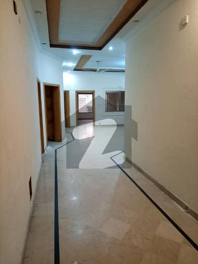 ای ۔ 11 اسلام آباد میں 3 کمروں کا 1 کنال زیریں پورشن 1.5 لاکھ میں کرایہ پر دستیاب ہے۔