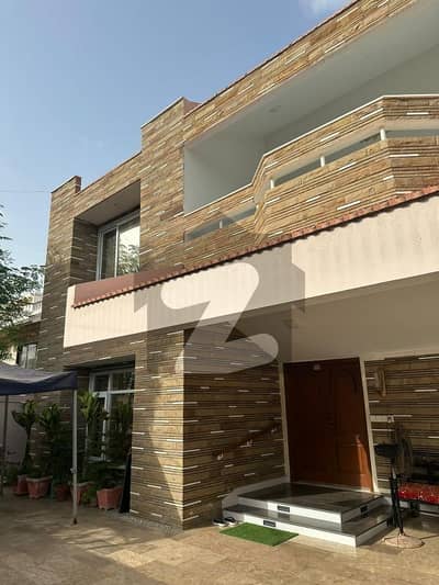 500 YARDS RENOVATED HOUSE 500 YARDS RENOVATED HOUSE