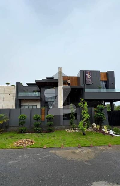 A Centrally Located House Is Available For Sale In Lahore