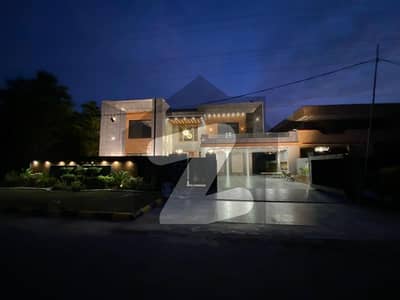 ویلینشیاء ہاؤسنگ سوسائٹی لاہور میں 6 کمروں کا 2 کنال مکان 17.5 کروڑ میں برائے فروخت۔