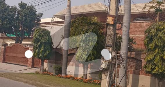 Defence One Kanal Bungalow Phase-4