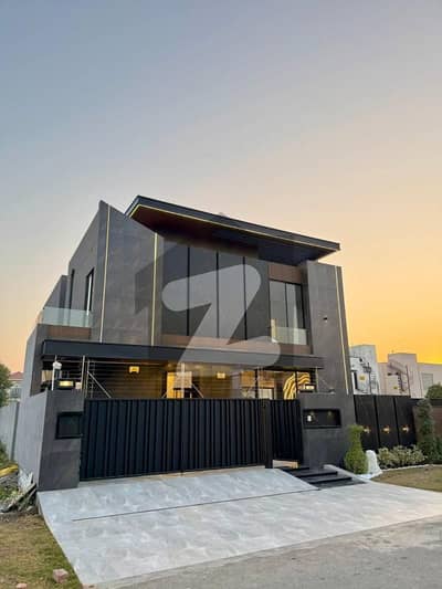 Immaculate 1-Kanal Contemporary Masterpiece Bungalow in DHA Phase 7 Block Q 5 Master Baths, Wide TV Lounge, Heart-Touching Surroundings, Reasonable Price