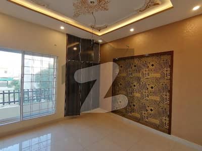 10 Marla House For Rent In Gulshan-E-Ravi