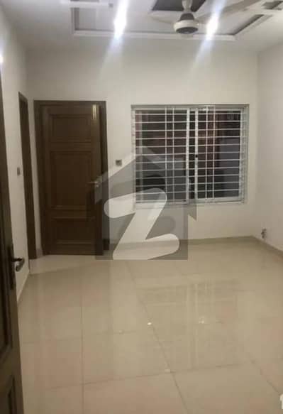 Room For Rent In I-8/2