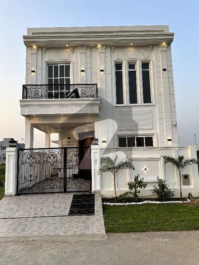 ڈی ایچ اے فیز 5 ڈیفنس (ڈی ایچ اے),لاہور میں 3 کمروں کا 5 مرلہ مکان 3.0 کروڑ میں برائے فروخت۔