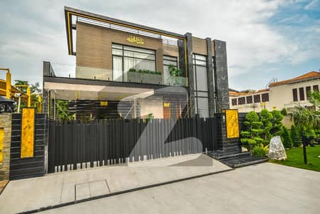 ڈی ایچ اے فیز 6 - بلاک ایل فیز 6,ڈیفنس (ڈی ایچ اے),لاہور میں 5 کمروں کا 1 کنال مکان 9.0 کروڑ میں برائے فروخت۔