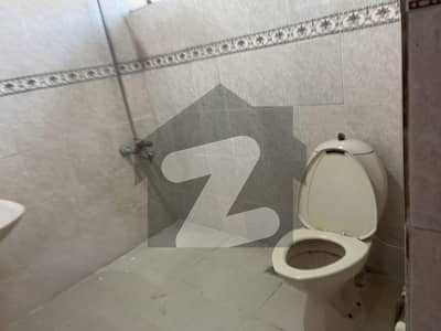 جی ۔ 9/4 جی ۔ 9,اسلام آباد میں 2 کمروں کا 9 مرلہ بالائی پورشن 75.0 ہزار میں کرایہ پر دستیاب ہے۔