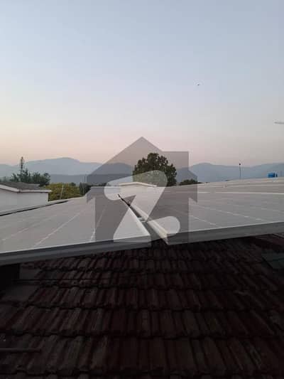 Invest in Your Dream Home 600 Sq Yd House in F-10/3