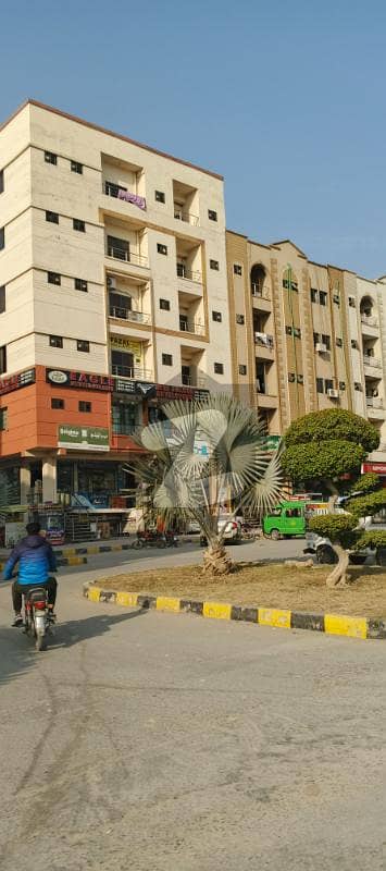 ایم پی سی ایچ ایس - بلاک سی ایم پی سی ایچ ایس ۔ ملٹی گارڈنز,بی ۔ 17,اسلام آباد میں 3 کمروں کا 6 مرلہ فلیٹ 50.0 ہزار میں کرایہ پر دستیاب ہے۔