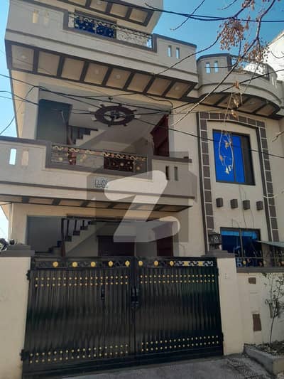 پاکستان ٹاؤن - فیز 1 پاکستان ٹاؤن,اسلام آباد میں 4 کمروں کا 5 مرلہ مکان 2.5 کروڑ میں برائے فروخت۔