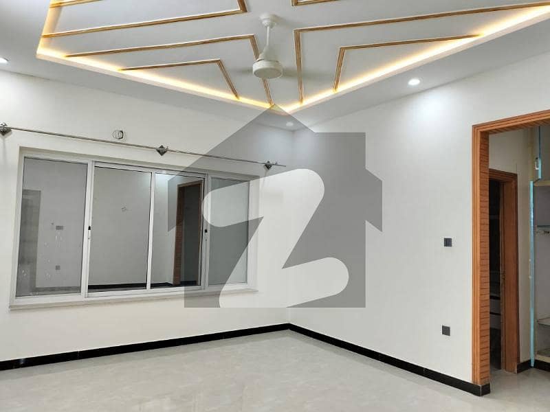 آئی ۔ 8/3 آئی ۔ 8,اسلام آباد میں 3 کمروں کا 12 مرلہ بالائی پورشن 1.8 لاکھ میں کرایہ پر دستیاب ہے۔ آئی ۔ 8/3 آئی ۔ 8,اسلام آباد میں 3 کمروں کا 12 مرلہ بالائی پورشن 1.8 لاکھ میں کرایہ پر دستیاب ہے۔