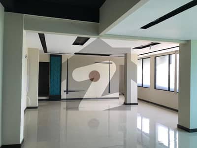 بلیو ایریا اسلام آباد میں 1 کنال دفتر 15.0 لاکھ میں کرایہ پر دستیاب ہے۔