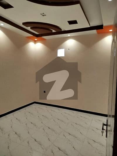 In Gulshan-e-Roomi Of Karachi, A 120 Square Yards Flat Is Available