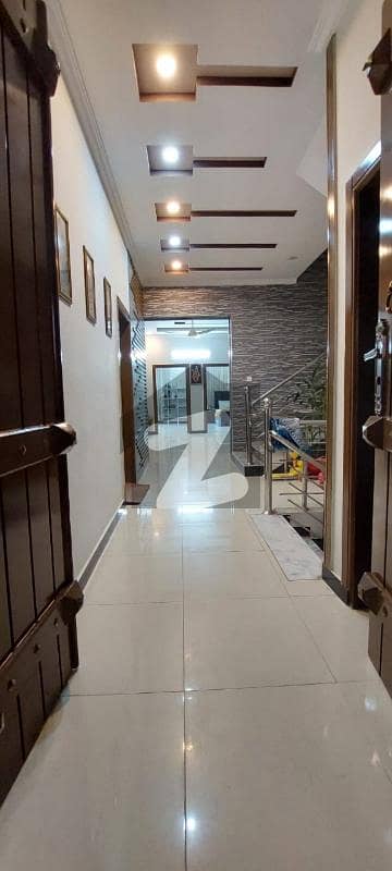 ریگی ماڈل ٹاؤن فیز 4 ریگی ماڈل ٹاؤن,پشاور میں 9 کمروں کا 10 مرلہ مکان 4.6 کروڑ میں برائے فروخت۔