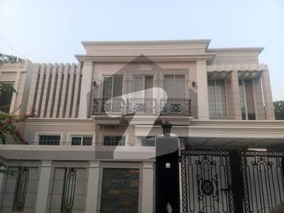 واپڈا ٹاؤن فیز 1 واپڈا ٹاؤن,لاہور میں 3 کمروں کا 1 کنال بالائی پورشن 1.0 لاکھ میں کرایہ پر دستیاب ہے۔ واپڈا ٹاؤن فیز 1 واپڈا ٹاؤن,لاہور میں 3 کمروں کا 1 کنال بالائی پورشن 1.0 لاکھ میں کرایہ پر دستیاب ہے۔