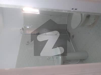 ڈی ایچ اے فیز 5 ڈی ایچ اے ڈیفینس,کراچی میں 2 کمروں کا 4 مرلہ فلیٹ 60.0 ہزار میں کرایہ پر دستیاب ہے۔