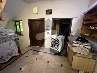 UPPER PORTION 2BEDROOM TV LOUNGE PARKING