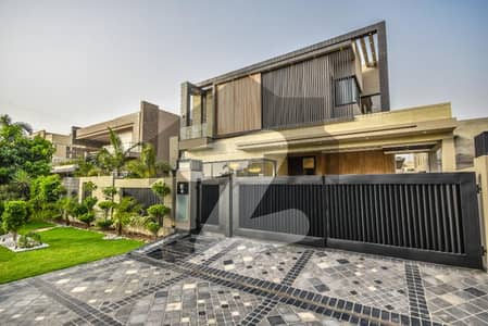 ڈی ایچ اے فیز 7 ڈیفنس (ڈی ایچ اے),لاہور میں 3 کمروں کا 1 کنال مکان 5.5 کروڑ میں برائے فروخت۔