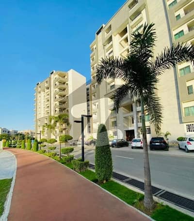10 MARLA 3 BEDROOMS APARTMENT AVAILABLE FOR RENT