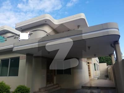 HOUSE FOR RENT IN F-7
