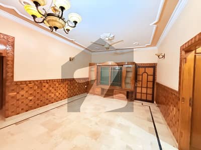 گلستانِِ جوہر ۔ بلاک 14 گلستانِ جوہر,کراچی میں 3 کمروں کا 16 مرلہ مکان 1.3 لاکھ میں کرایہ پر دستیاب ہے۔