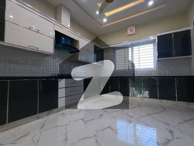 ای ۔ 11 اسلام آباد میں 6 کمروں کا 1 کنال مکان 5.0 لاکھ میں کرایہ پر دستیاب ہے۔