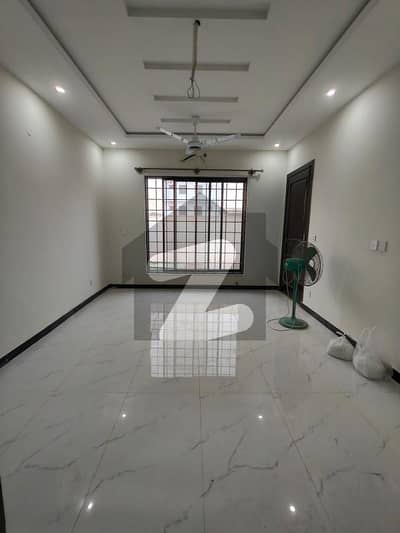14 Marla Lower Ground ( Basement) For Rent In G-13/3 Main Boulevard