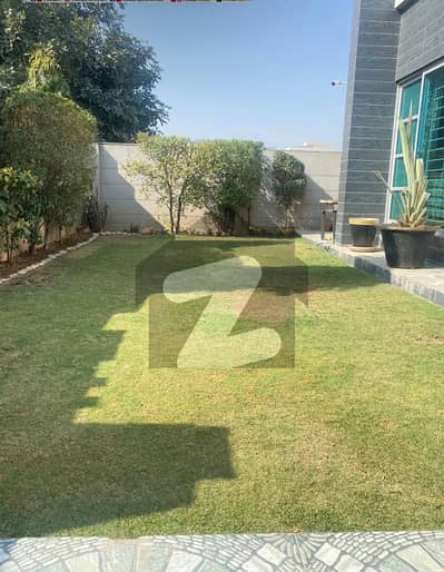 knaal ka sasata tareen plot 150feet ki back prime location 123 . . N. . 9prism