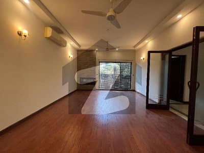 16 MARLA NEWLY FULL HOUSE IN TECH SOCIETY B BLOCK