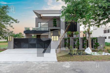 ڈی ایچ اے فیز 7 ڈیفنس (ڈی ایچ اے),لاہور میں 5 کمروں کا 1 کنال مکان 7.5 کروڑ میں برائے فروخت۔