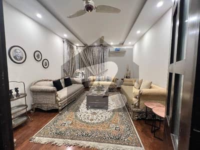 ایچ بی ایف سی ہاؤسنگ سوسائٹی ۔ بلاک بی ایچ بی ایف سی ہاؤسنگ سوسائٹی,لاہور میں 5 کمروں کا 19 مرلہ مکان 6.99 کروڑ میں برائے فروخت۔