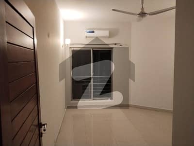 Apartment For Rent unfurnished 3 Bedroom