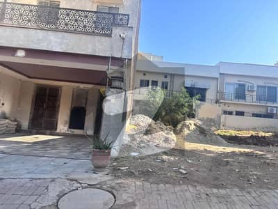 بحریہ ٹاؤن فیز 8 ۔ بلاک ایچ بحریہ ٹاؤن فیز 8,بحریہ ٹاؤن راولپنڈی,راولپنڈی میں 10 مرلہ رہائشی پلاٹ 1.2 کروڑ میں برائے فروخت۔