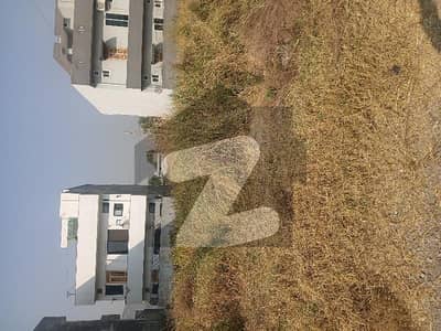 آئی ۔ 16/2 آئی ۔ 16,اسلام آباد میں 5 مرلہ رہائشی پلاٹ 1.05 کروڑ میں برائے فروخت۔