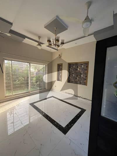 بحریہ آرچرڈ فیز 2 بحریہ آرچرڈ,لاہور میں 2 کمروں کا 8 مرلہ زیریں پورشن 50.0 ہزار میں کرایہ پر دستیاب ہے۔