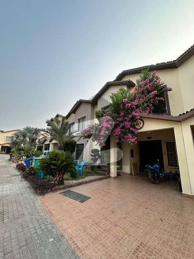 بحریہ ٹاؤن جناح بلاک بحریہ ٹاؤن سیکٹر ای,بحریہ ٹاؤن,لاہور میں 3 کمروں کا 6 مرلہ مکان 1.8 کروڑ میں برائے فروخت۔