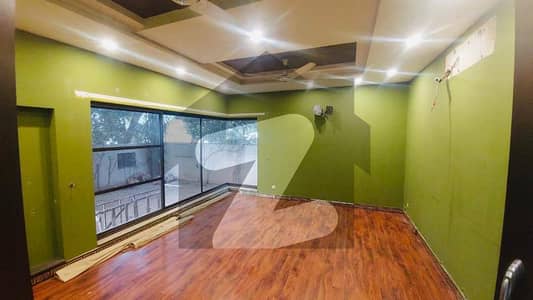 1 KANAL MODERN HOUSE FOR SALE IN DHA PHASE 5