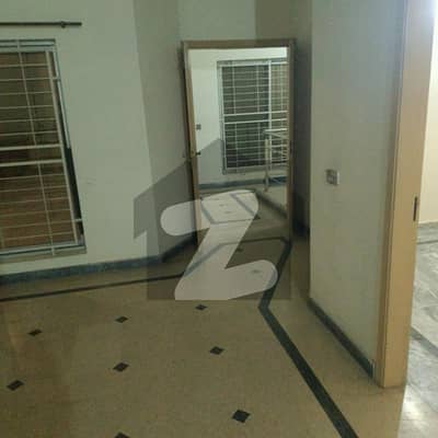 10 Marla Upper Portion For Rent Available In Uet Housing Society In Lahore