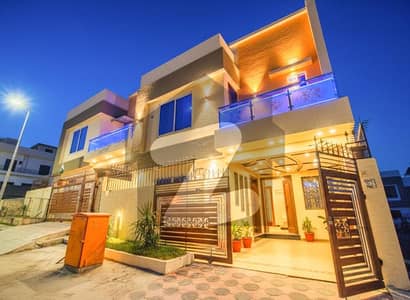 بحریہ ٹاؤن فیز 8 بحریہ ٹاؤن راولپنڈی,راولپنڈی میں 4 کمروں کا 5 مرلہ مکان 1.95 کروڑ میں برائے فروخت۔