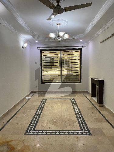 Upper Portion For Rent