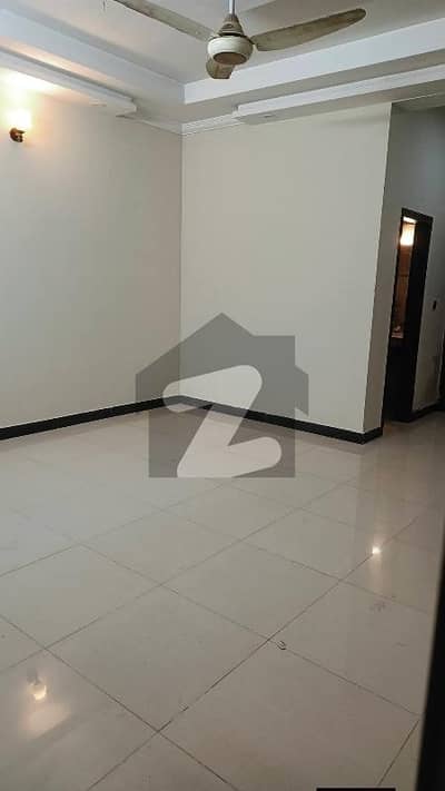 جی ۔ 11 اسلام آباد میں 2 کمروں کا 7 مرلہ بالائی پورشن 85.0 ہزار میں کرایہ پر دستیاب ہے۔