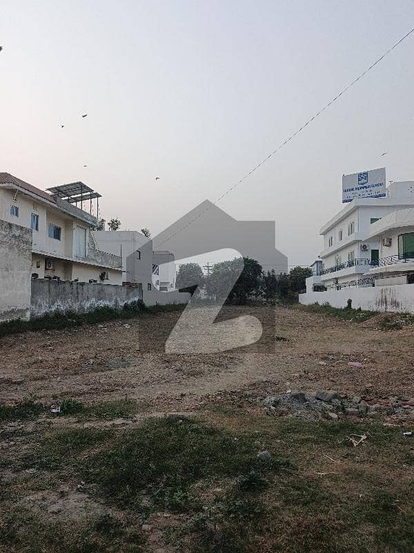 1 KANAL RESIDENTIAL PLOT FOR SALE UET HOUSING SOCIETY COLLEGE ROAD LAHORE 1 KANAL RESIDENTIAL PLOT FOR SALE UET HOUSING SOCIETY COLLEGE ROAD LAHORE