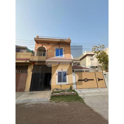 کاہنہ نو مارکیٹ فیروزپور روڈ,لاہور میں 3 کمروں کا 4 مرلہ مکان 85.0 لاکھ میں برائے فروخت۔