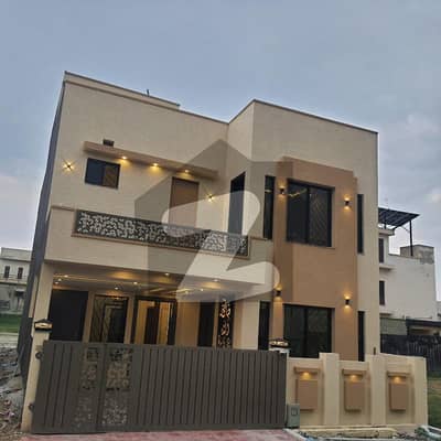 7 MARLA DOUBLE UNIT HOUSE FOR SALE