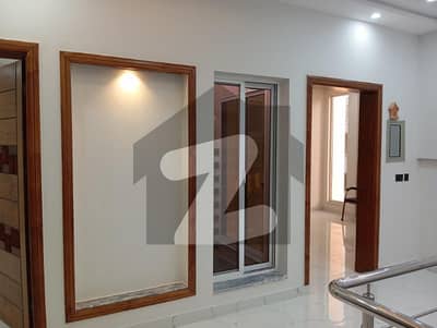 واپڈا سٹی ۔ بلاک ایل واپڈا سٹی,فیصل آباد میں 3 کمروں کا 5 مرلہ مکان 2.1 کروڑ میں برائے فروخت۔