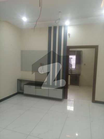 واپڈا سٹی ۔ بلاک کے واپڈا سٹی,فیصل آباد میں 3 کمروں کا 10 مرلہ بالائی پورشن 65.0 ہزار میں کرایہ پر دستیاب ہے۔