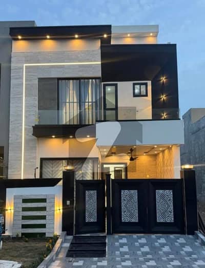 سٹی ہاؤسنگ سوسائٹی گوجرانوالہ میں 4 کمروں کا 5 مرلہ مکان 2.0 کروڑ میں برائے فروخت۔