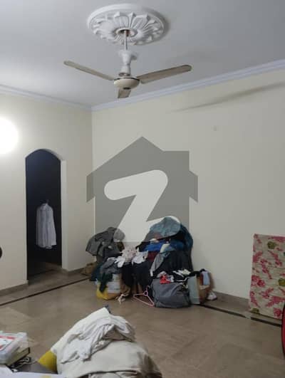 1 bedroom attached washroom kitchen on rooftop